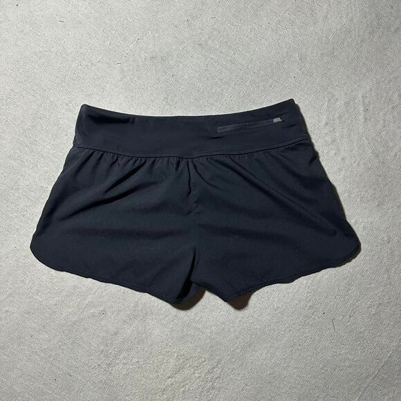 Nike Women's Black and White Shorts - Picture 2 of 6